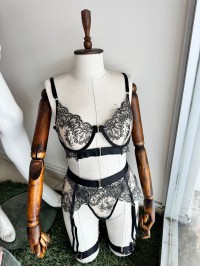 C Cup - Gold Detay Jartiyer Set